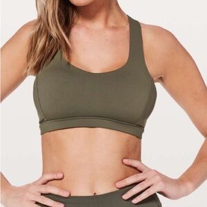 Lululemon Free to be Serene Sports Bra